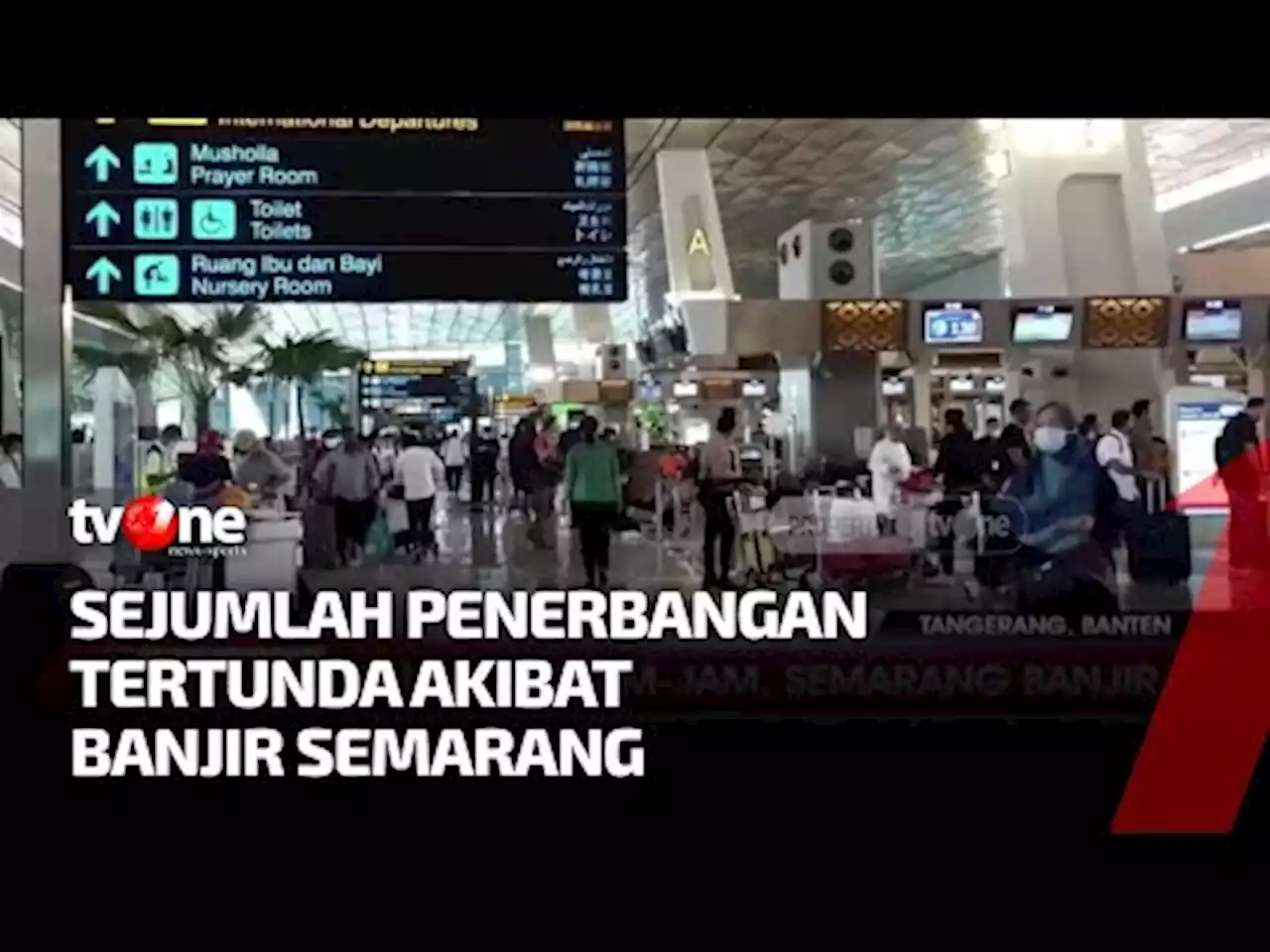 Dampak Banjir, Jadwal Penerbangan Semarang Terganggu - tvOne