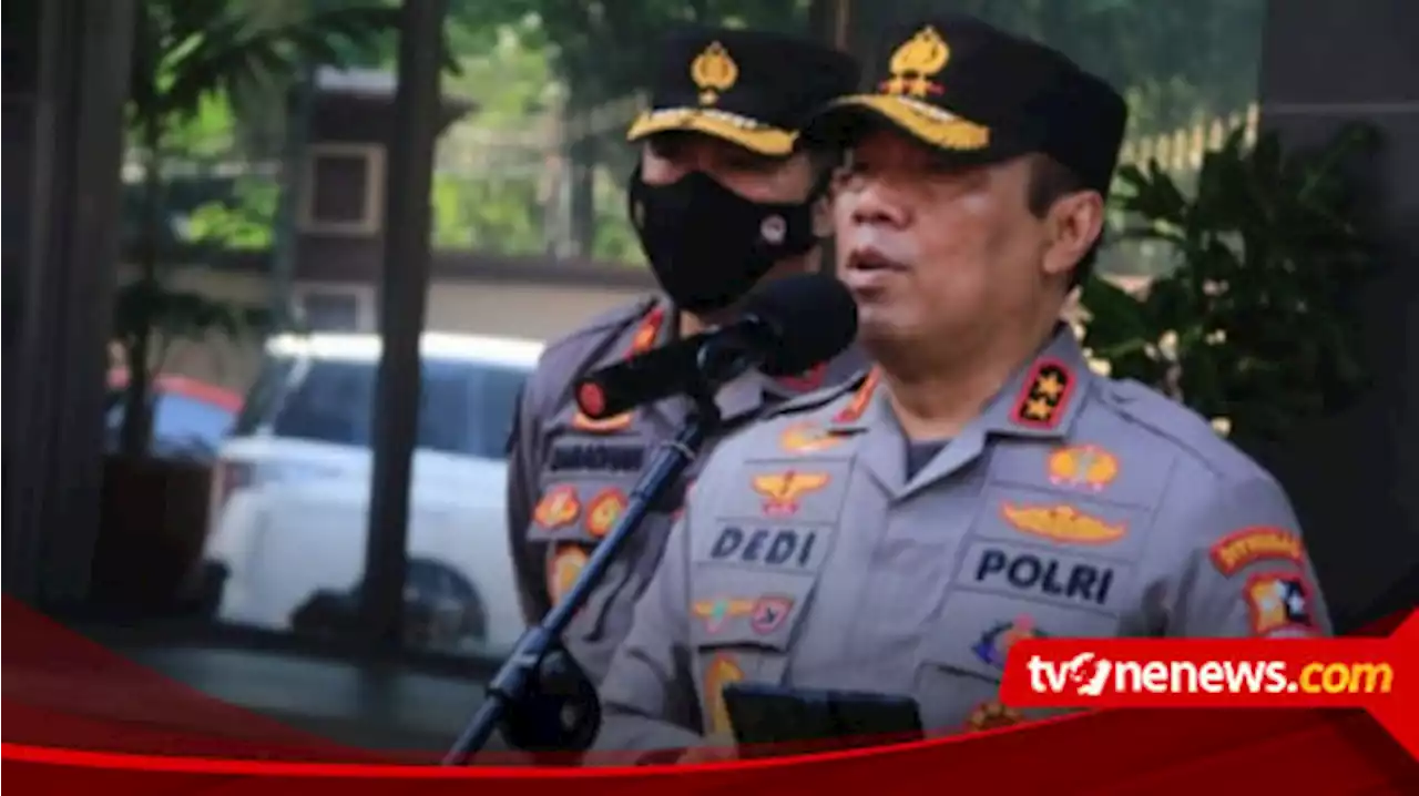 Jokowi Cabut Kebijakan PPKM, Polri Lakukan Pengamanan pada Kerumunan Masyarakat di Tengah Perayaan Tahun Baru