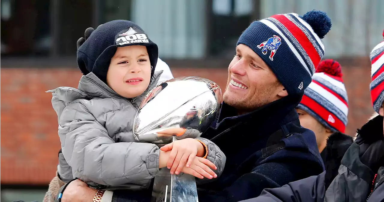 Tom Brady Gives Son Ben a Sweet Poolside Smooch: ‘Love This Boy’