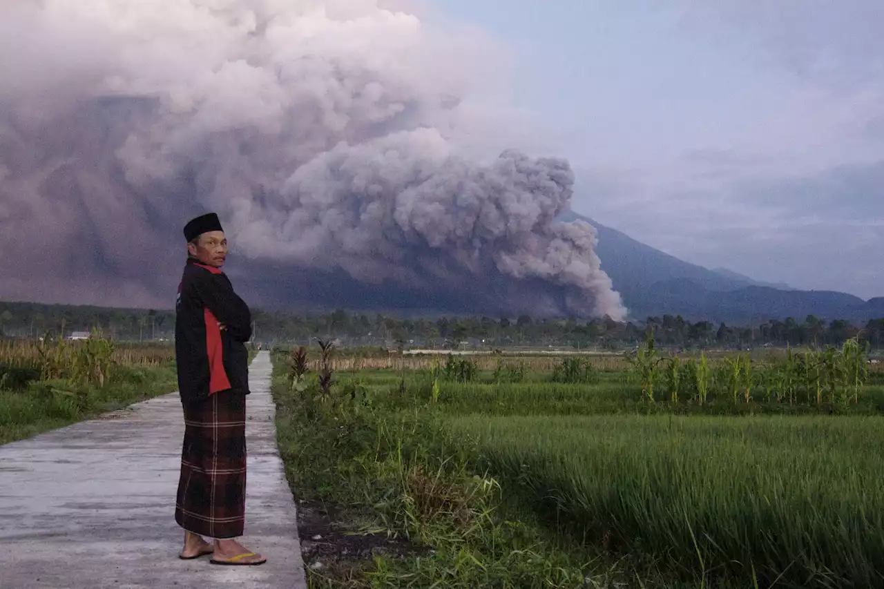 Indonesia's Mt. Semeru unleashes lava river in new eruption