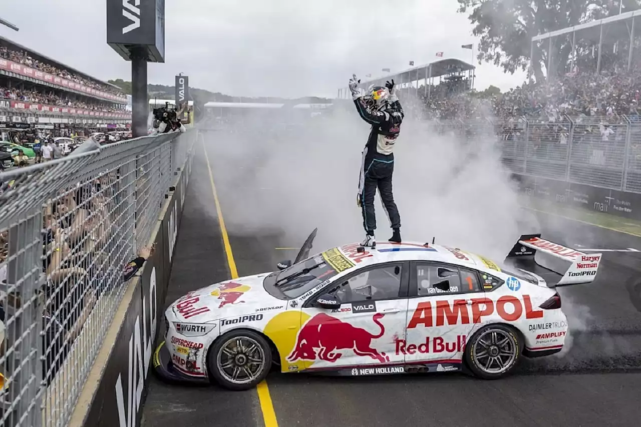 How van Gisbergen's driverless Australian Supercar burnout worked