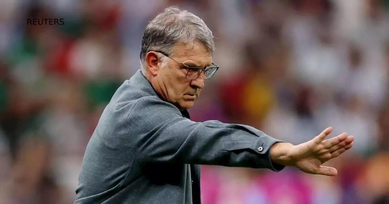 Martino aterriza en México entre reclamos tras fracaso en Qatar 2022