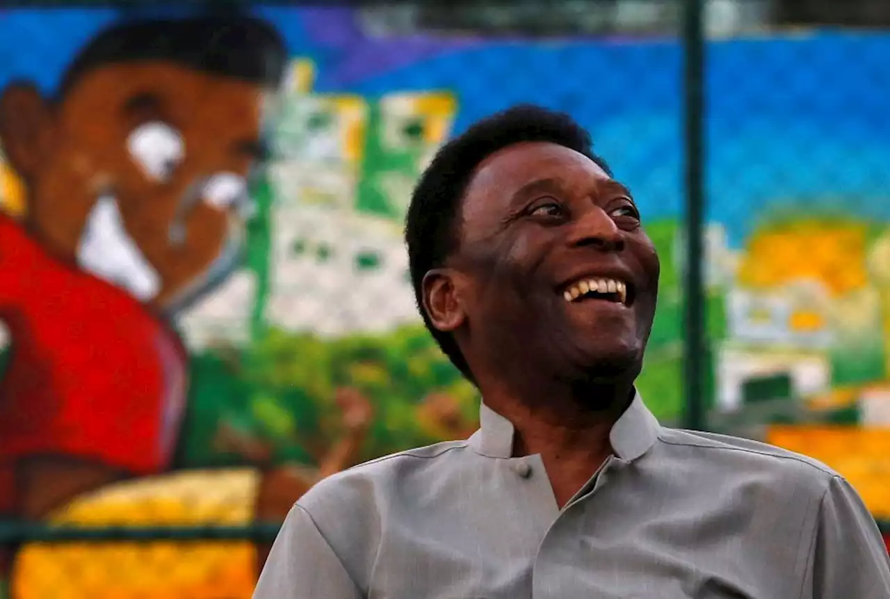 Pelé se diz 'forte' e 'com muita esperança' em publicação nas redes sociais