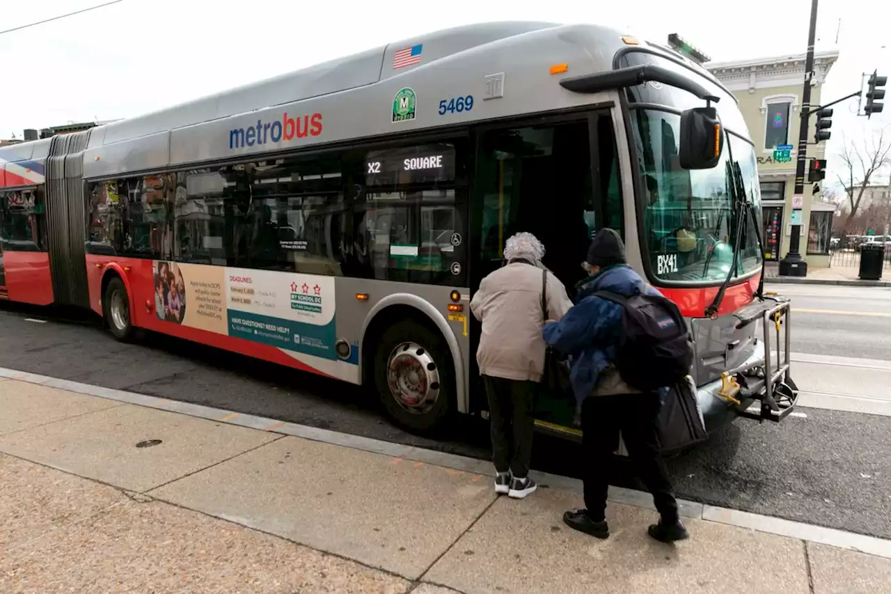 D.C. Council Wants To Make Metrobus Fares Free In The District, Expand Service Overnight