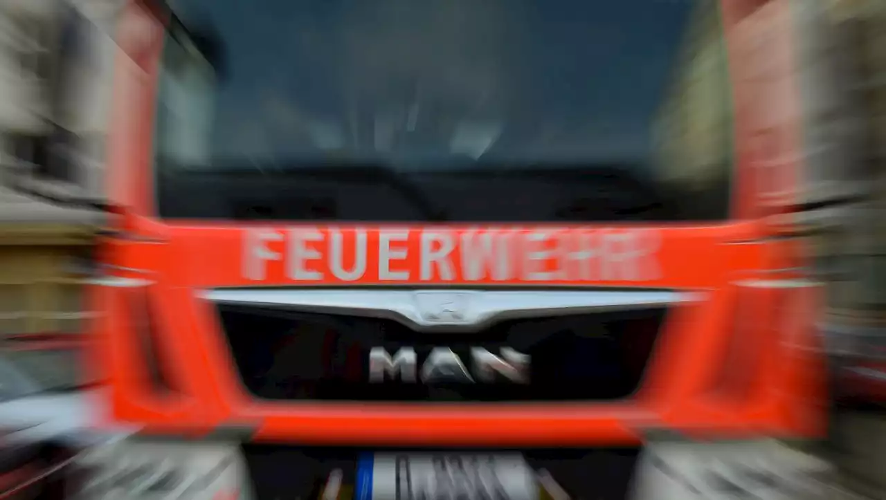 Brand in Berliner Seniorenheim – Rettung der Bewohner läuft