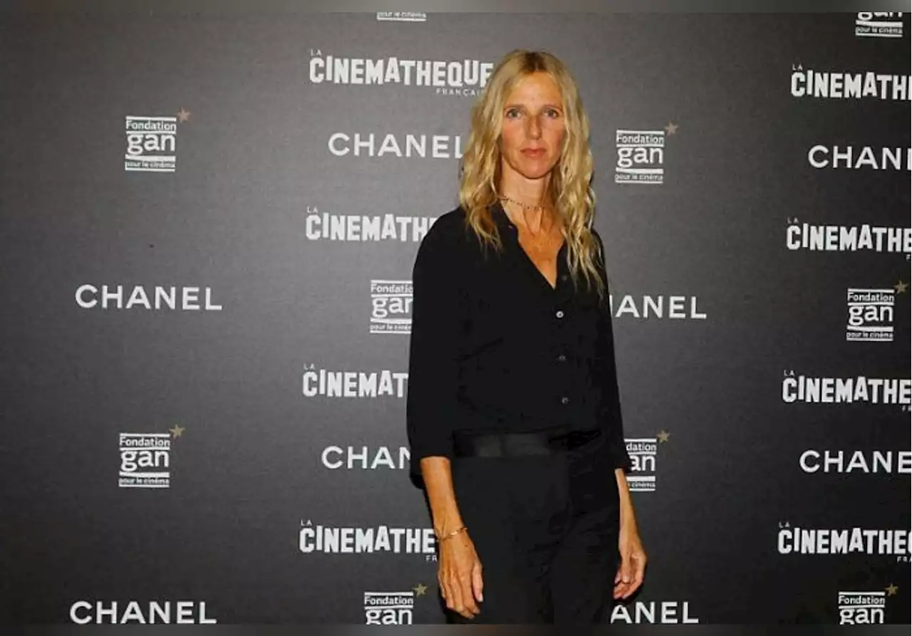 Sandrine Kiberlain incarne « une femme à la croisée des chemins » dans « Le Parfum vert »