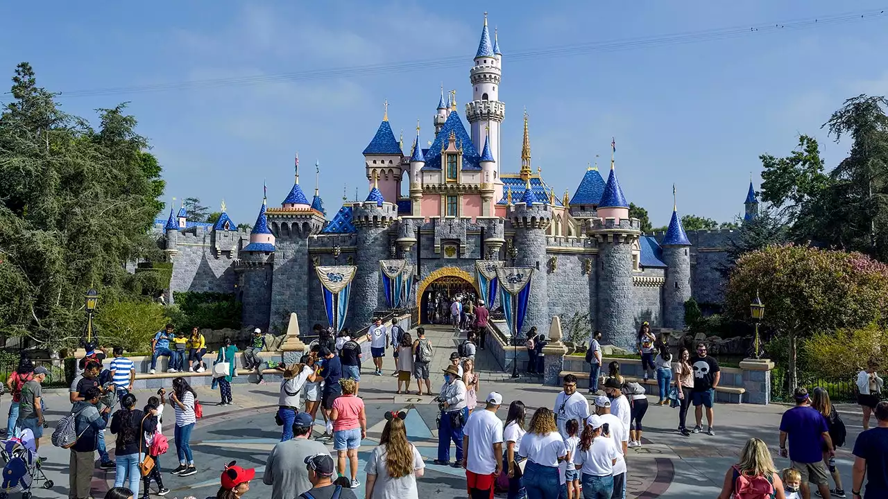 Man jumps to his death from Disneyland parking structure: report