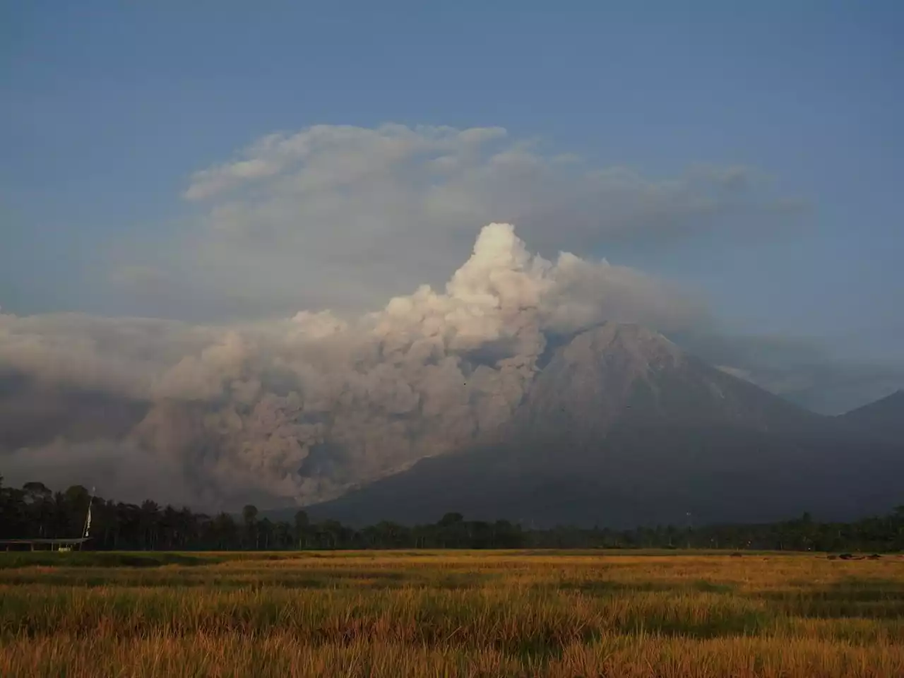 Indonesia’s Mount Semeru unleashes lava river in new eruption