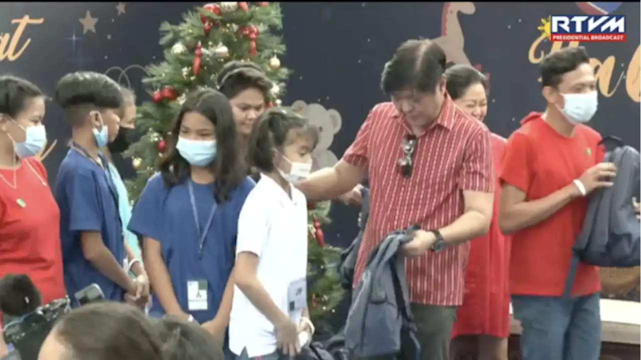 Bongbong Marcos leads gift-giving event for kids in Malacañang