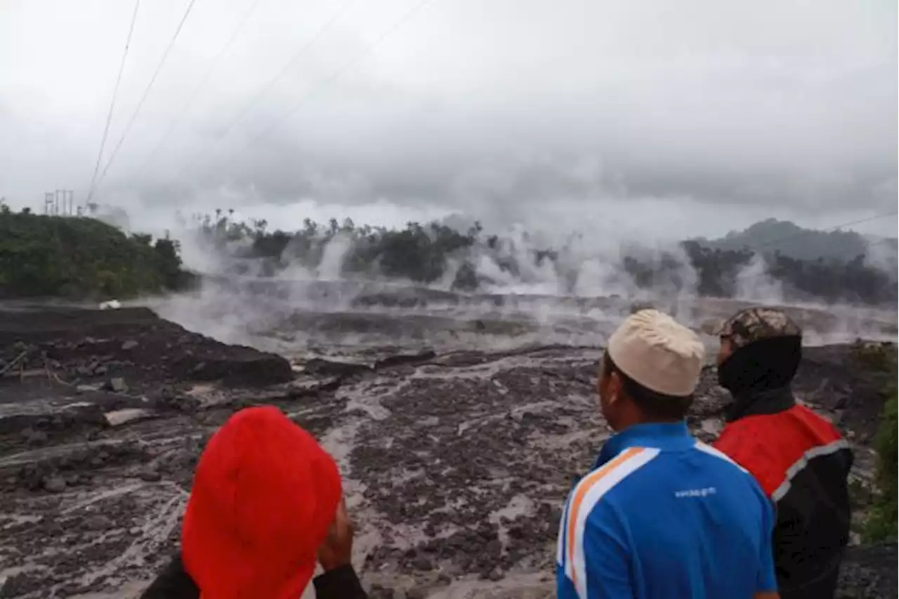 Aktivitas Vulkanis Semeru Meningkat, BPBD Lumajang Sterilkan Zona Merah