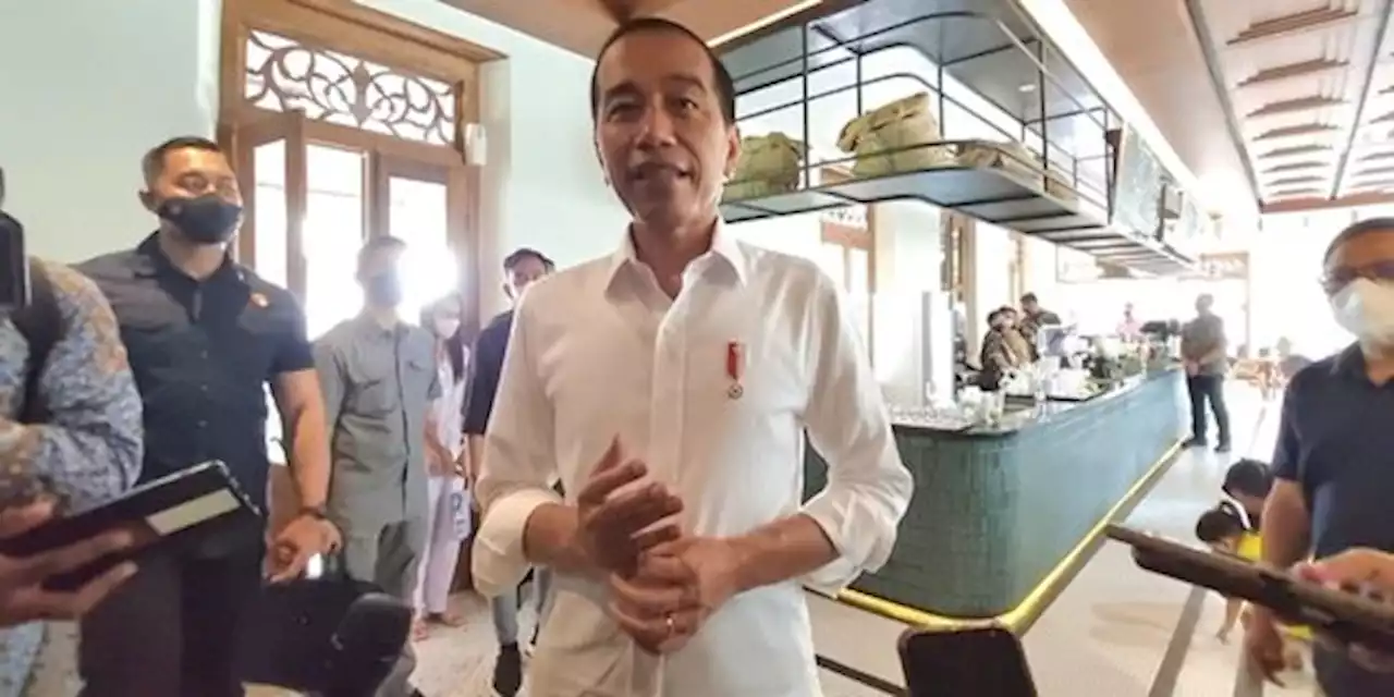 Canda Jokowi Ditanya Kaesang Tak Hadiri Rapat Panitia Pernikahan: Dipingit | merdeka.com