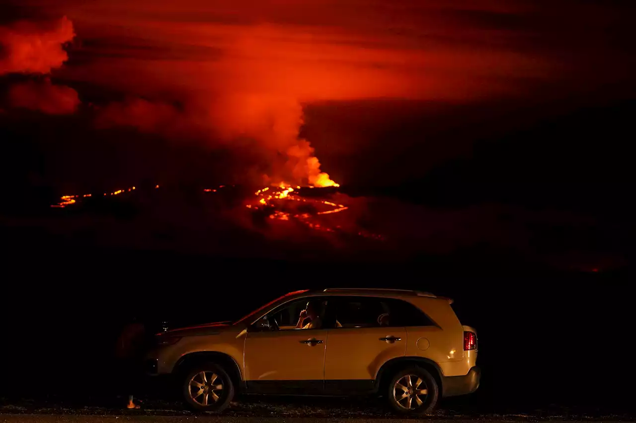 Lava From Mauna Loa Threatens to Block Major Highway on Hawaii's Big Island