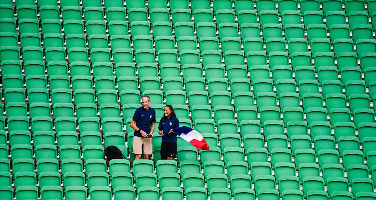 France - Pologne : les Bleus évoluent dans un stade terriblement vide !