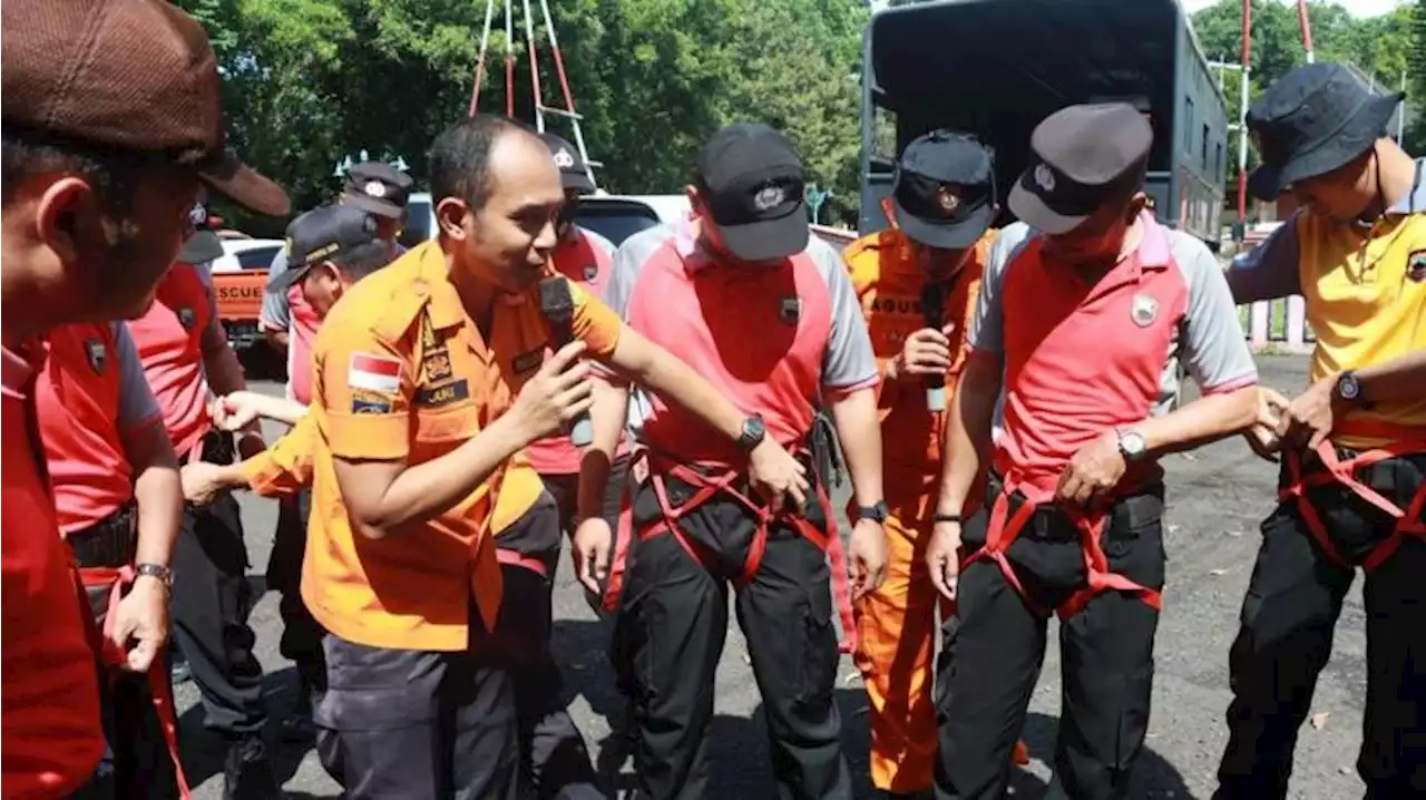 Tingkatkan Kemampuan Personel, Polres Purbalingga Gelar Pelatihan SAR |Republika Online