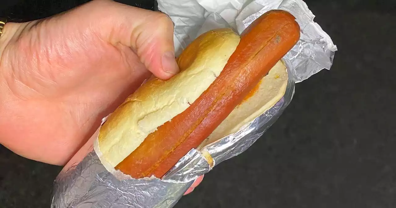 WM 2022: Stadion-Essen in Katar verblüfft Fußball-Fans - WM-Hotdog erntet Hohn und Spott