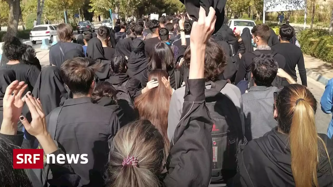 Eine Folge der Proteste? - Teheran löst offenbar die Sittenpolizei auf