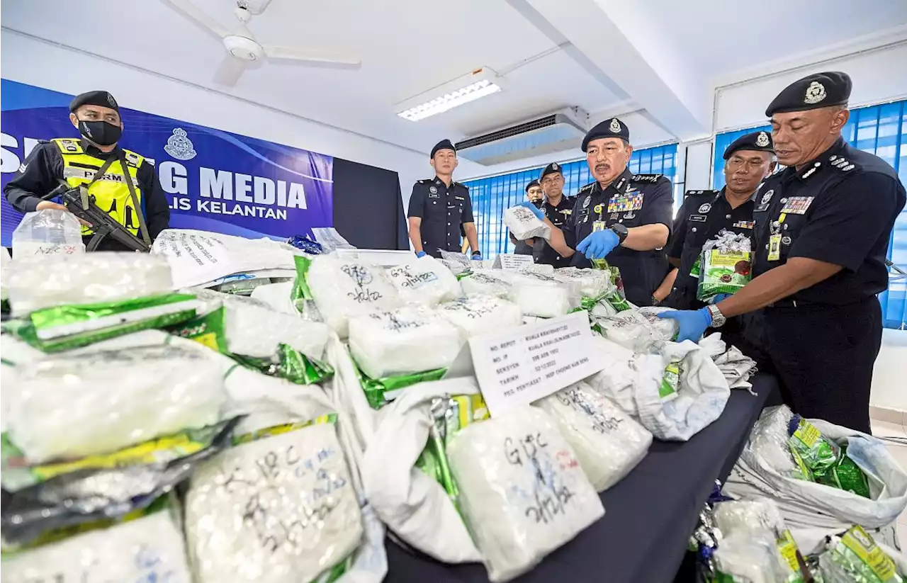 Husband and wife nabbed in drug bust