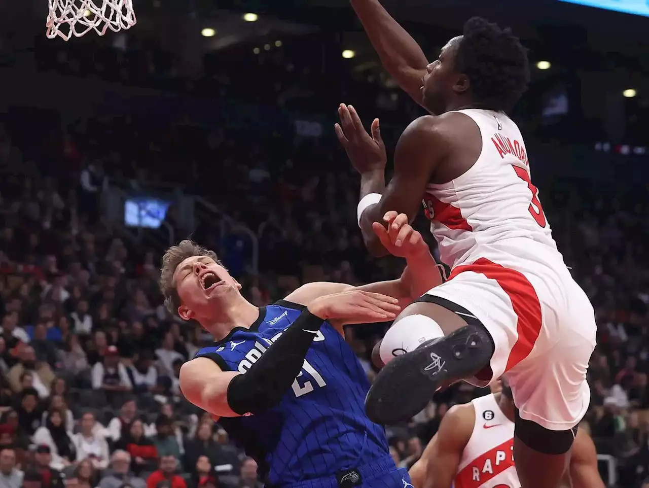 Raptors ride early wave to victory over Magic