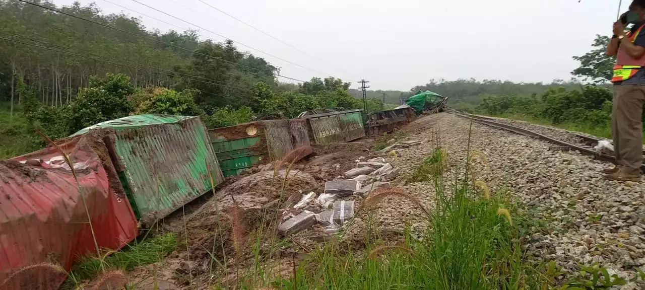 Perkhidmatan kereta api tergendala susulan kejadian bom di Sadao