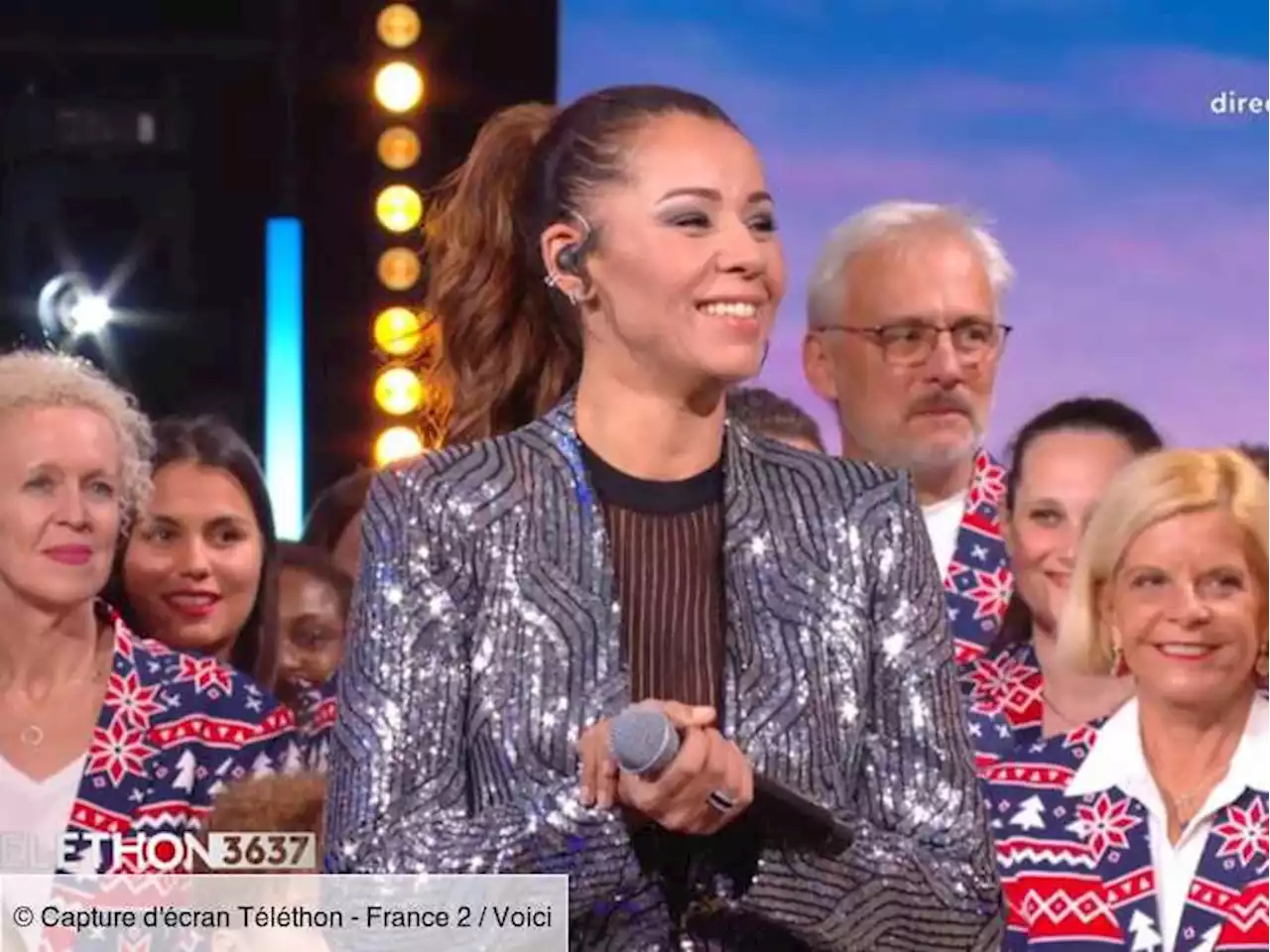 Chimène Badi : méconnaissable, elle fait sensation sur le plateau du Téléthon 2022 (ZAPTV) - Voici