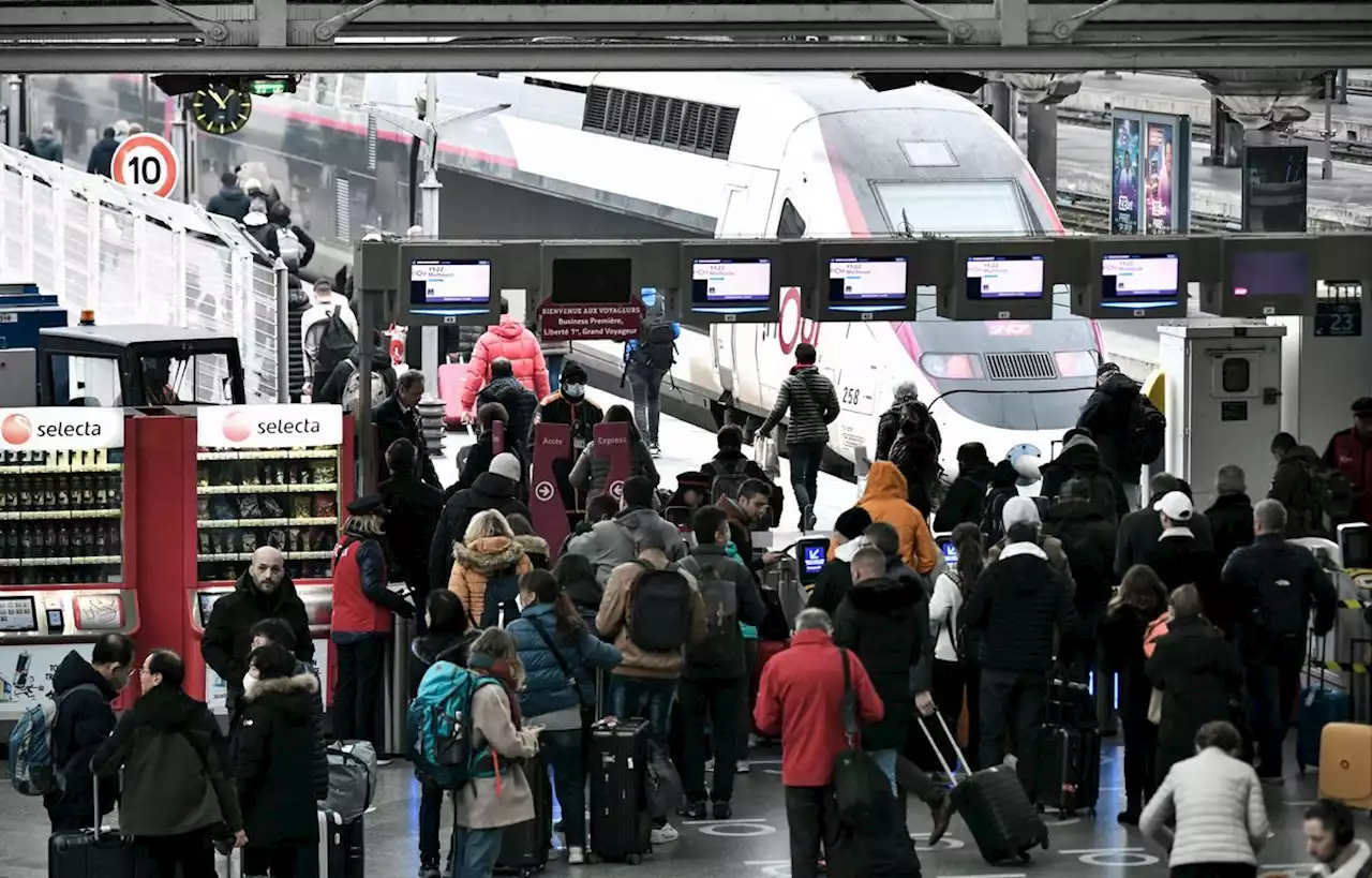 Négociations sous haute tension à la SNCF et menace de grèves durant Noël