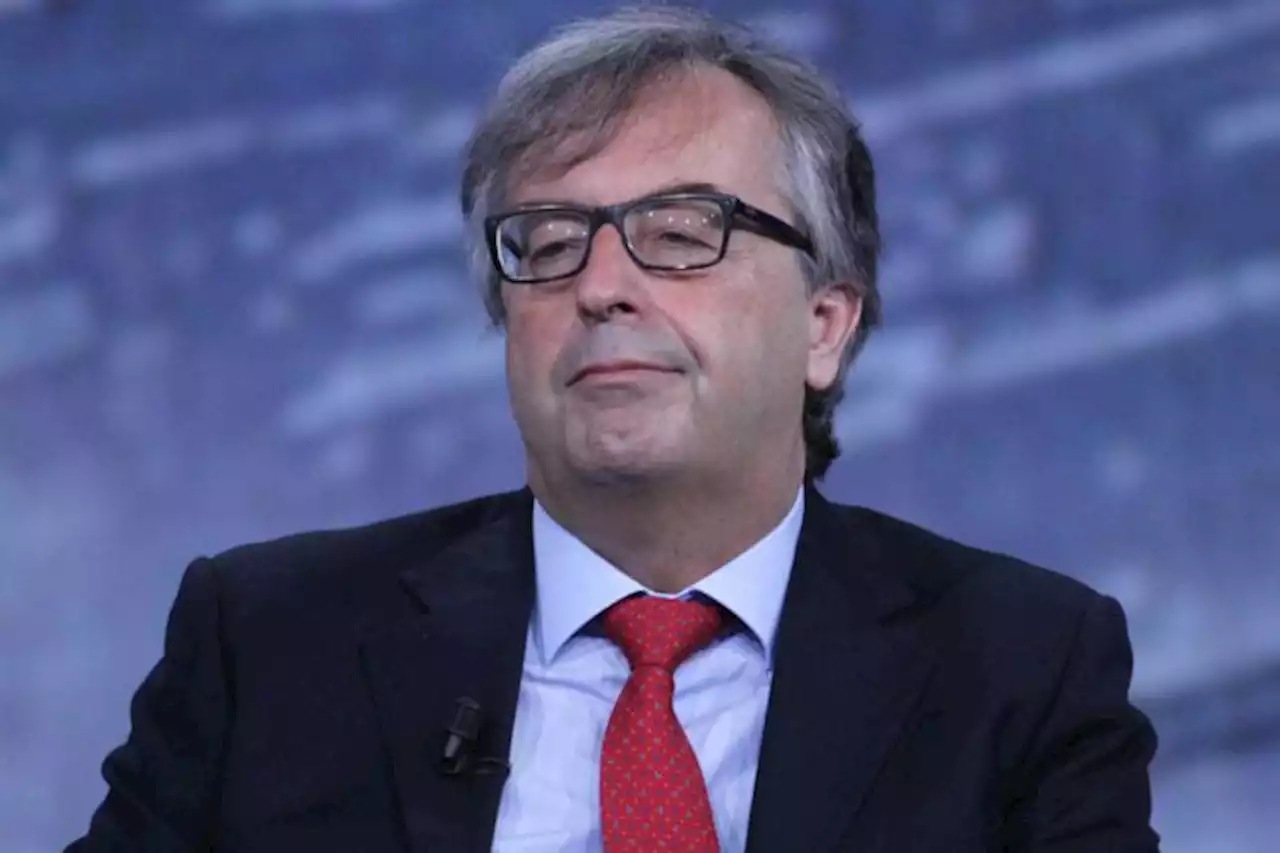 Vaccino covid, Burioni: 'E' il farmaco più sicuro, bugie novax su morti giovani'