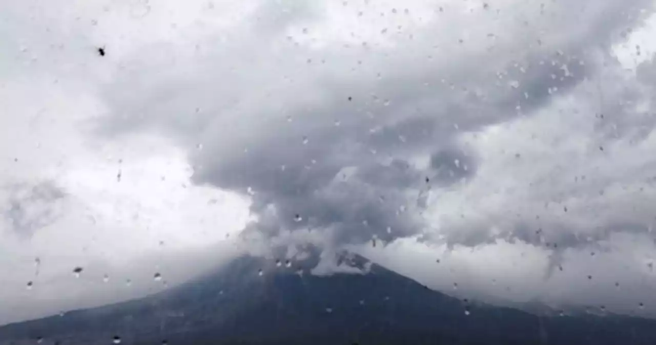 Thousands on alert in Indonesia's Java after Mt Semeru eruption