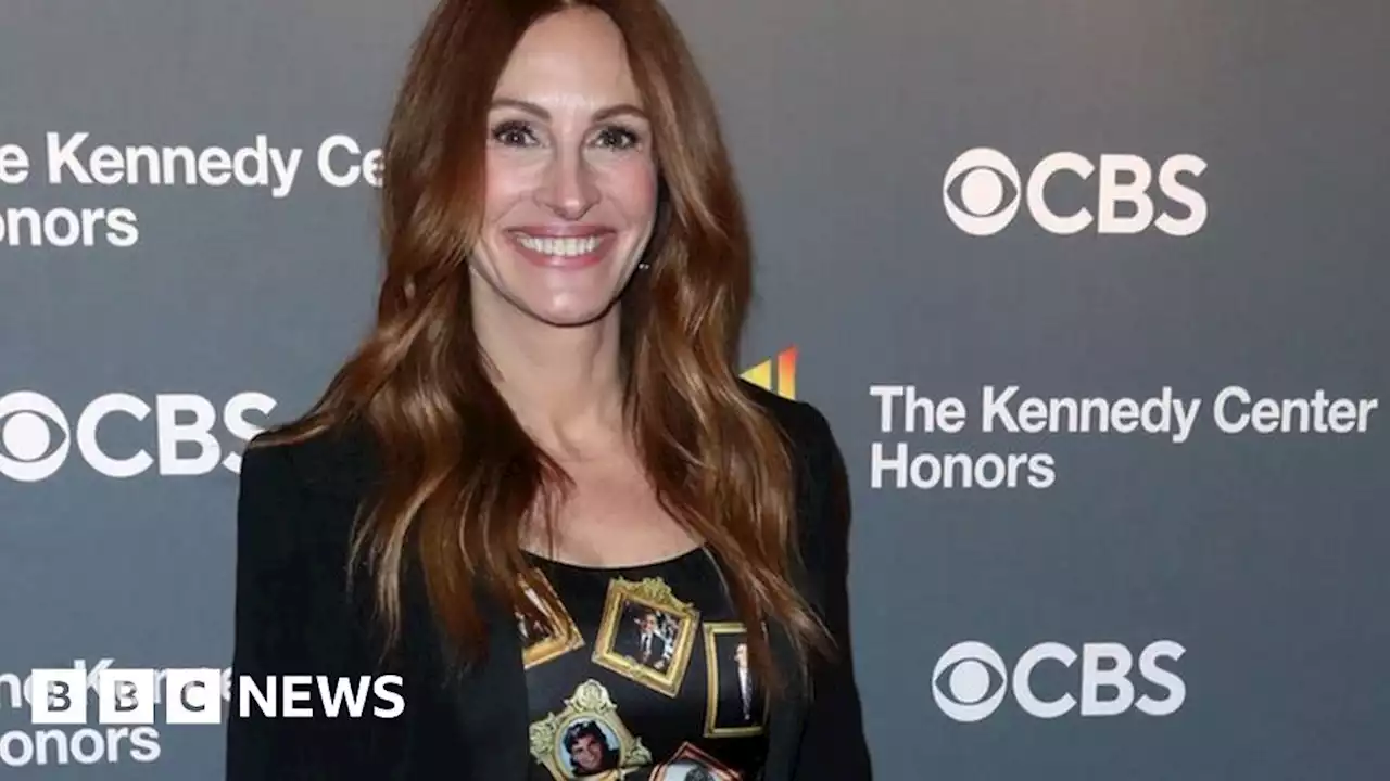 Kennedy Center Honours: Julia Roberts turns George Clooney into a fashion statement