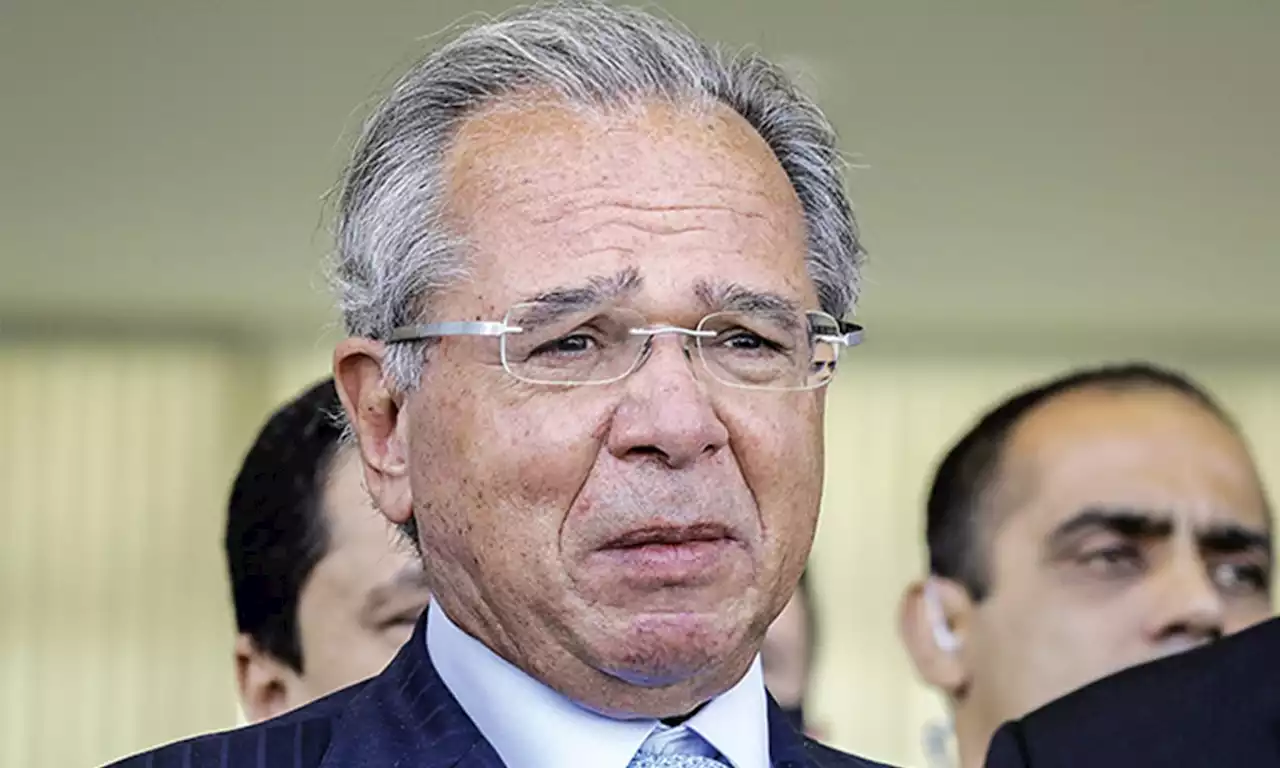 Tarcísio convida Paulo Guedes para ser secretário da Fazenda em São Paulo, diz jornal