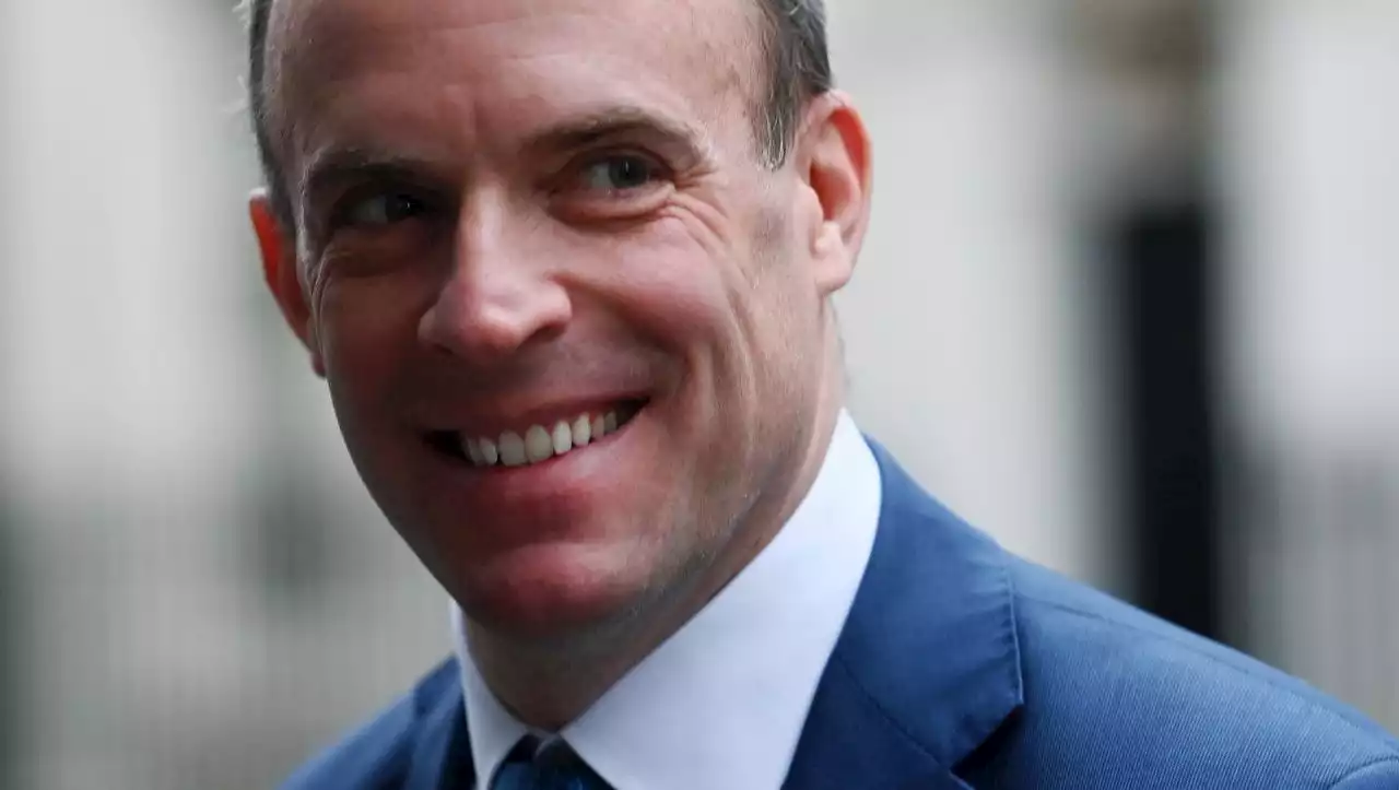 Britischer Minister Raab soll durch verschleppte Arbeit Tod von Flüchtenden in Kauf genommen haben