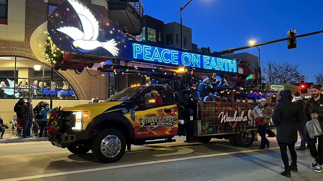 Waukesha Christmas Parade makes emotional return 1 year after Darrell Brooks killed 6 in Wisconsin