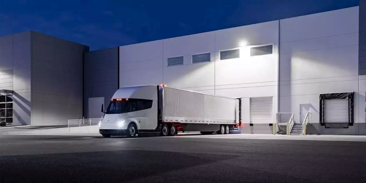 800 km en Tesla Semi : Bill Gates n’y croyait pas, Elon Musk l’a fait, jugez plutôt