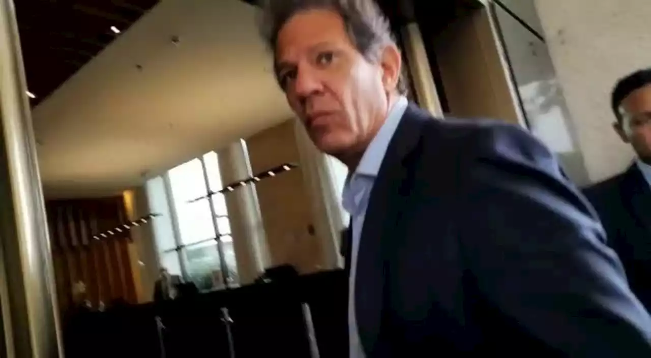 Cotados para Fazenda e Defesa, Haddad e José Múcio participam de reuniões com Lula em Brasília