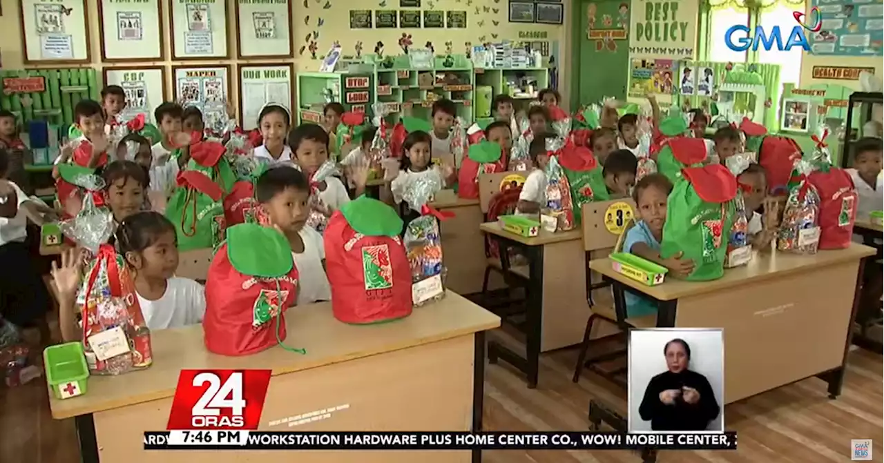 2,000 students in Quezon, Nueva Ecija receive Noche Buena packs from GMA Kapuso Foundation