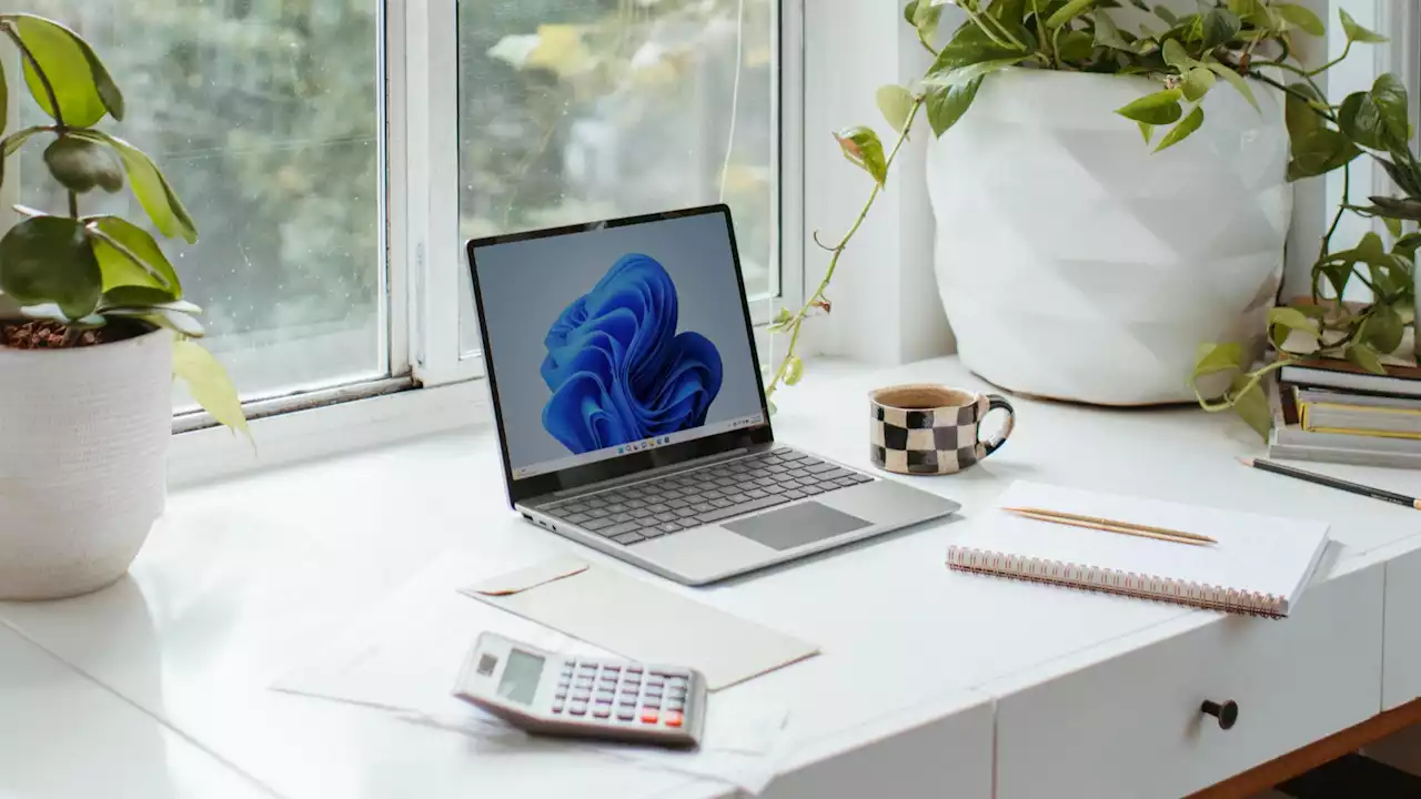 New Microsoft and LinkedIn programme to help 10 million people learn digital skills - Hypertext