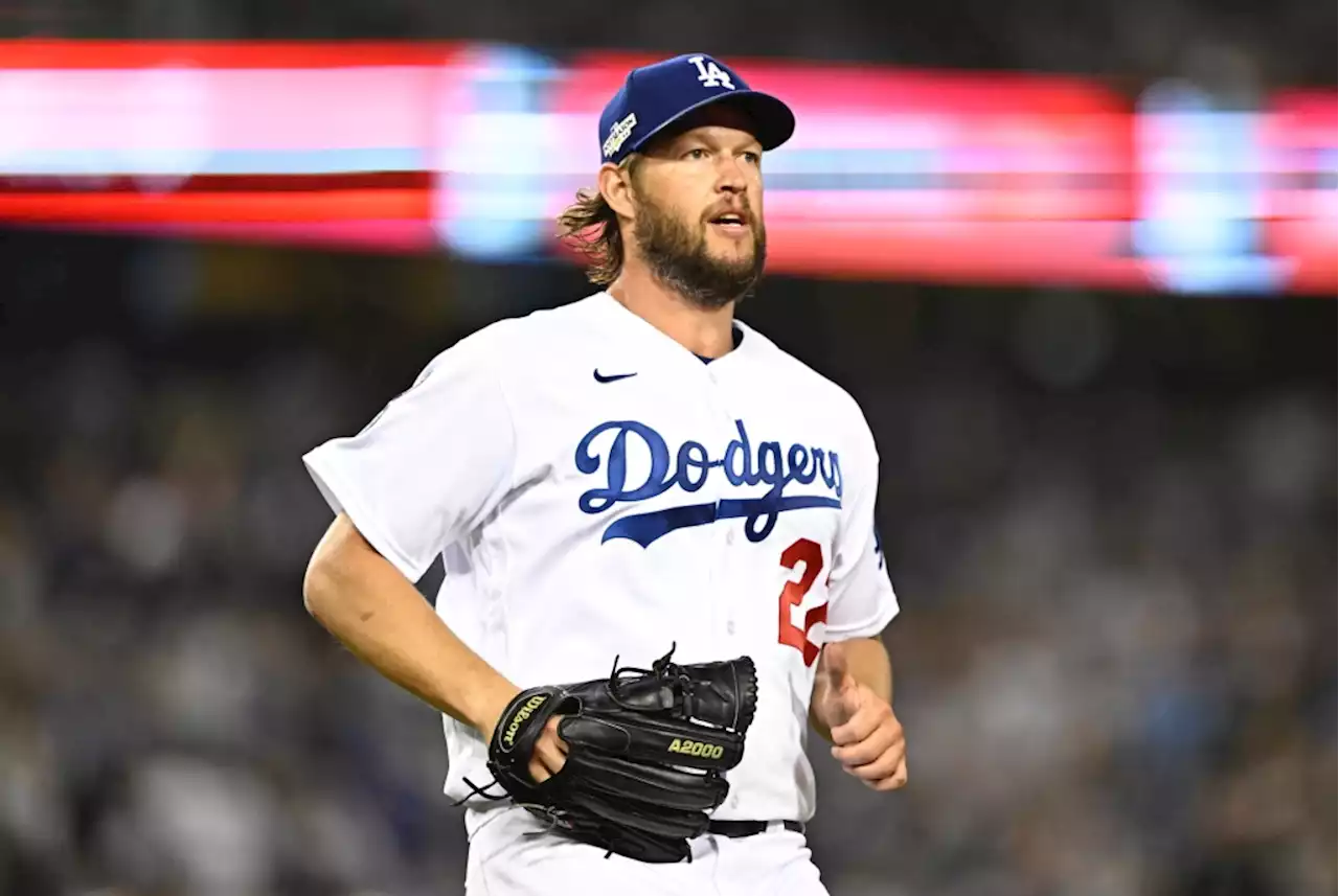 Dodgers officially re-sign Clayton Kershaw for 2023