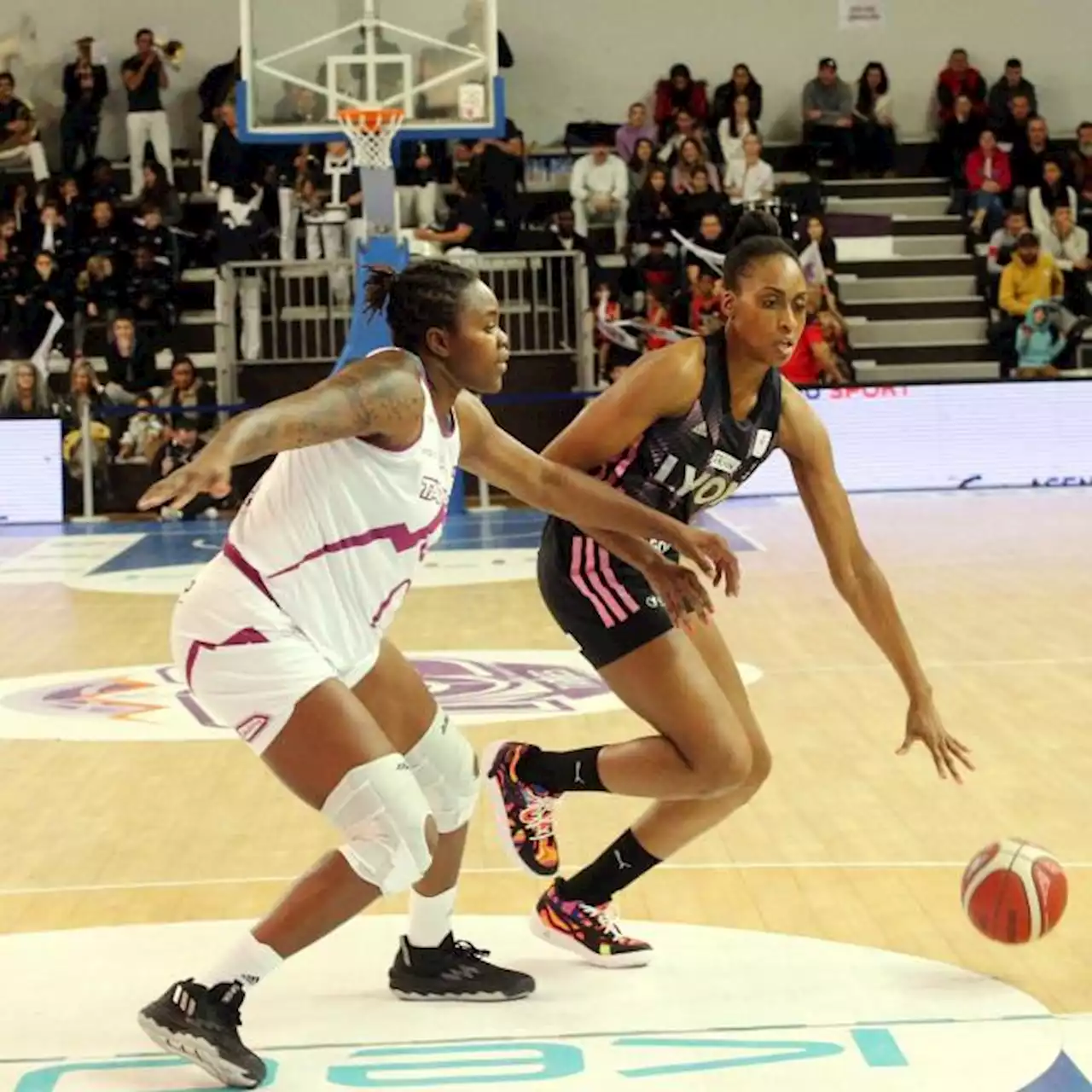 Sandrine Gruda a soigné sa rentrée avec l'Asvel contre Tarbes