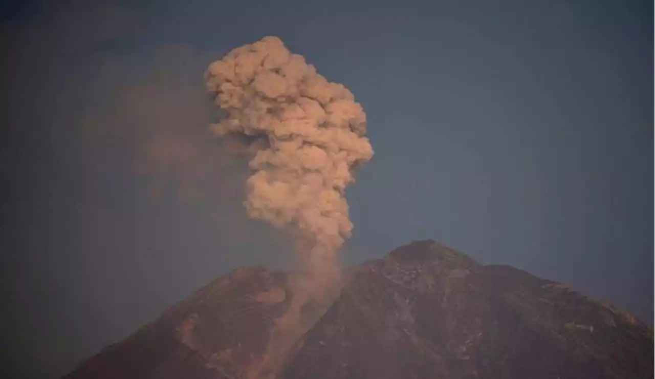 Indonésie: les évacuations se poursuivent après l'éruption du volcan Semeru