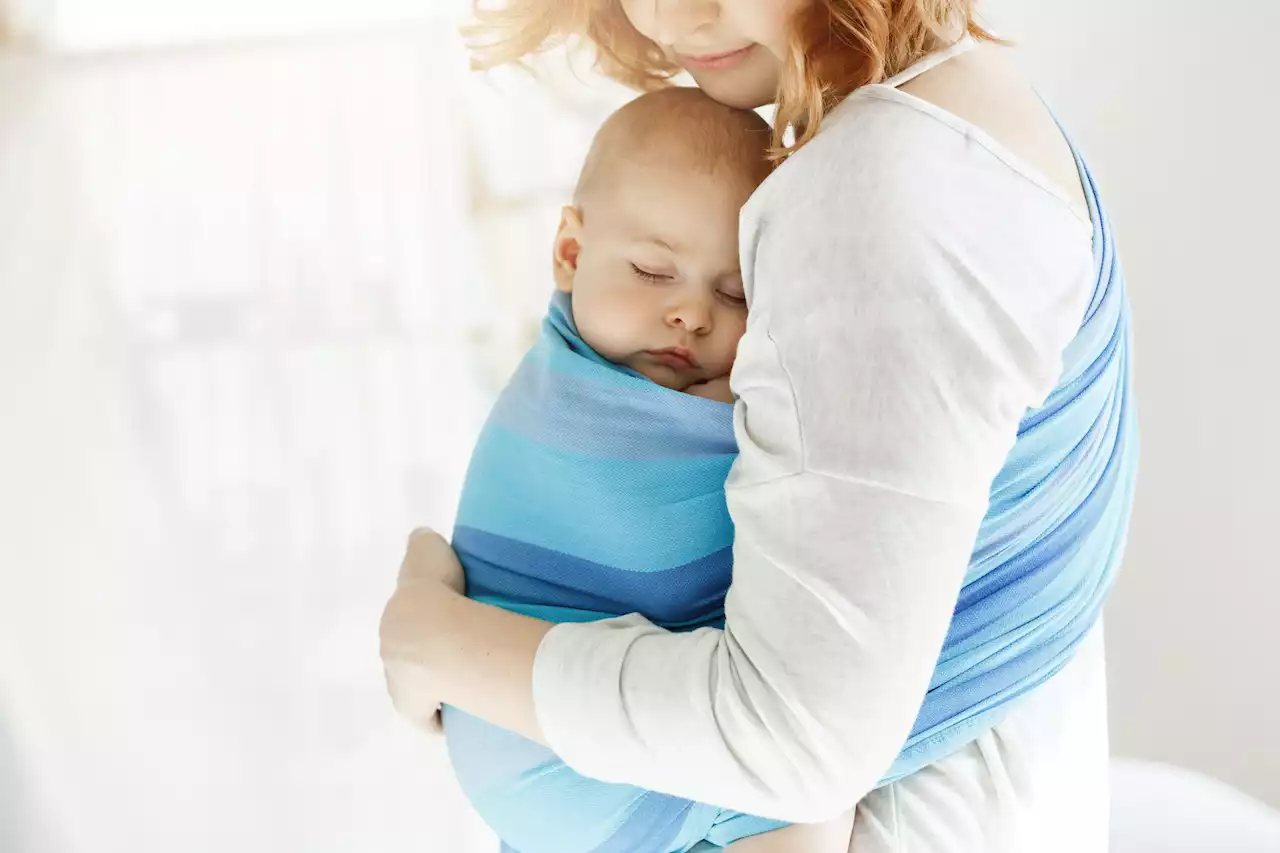 The safest and best baby slings and wraps