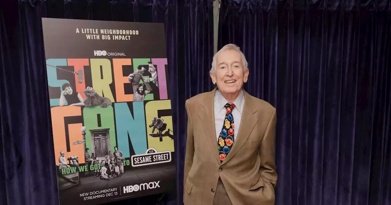 Bob McGrath, a ‘Sesame Street’ original, dies at 90