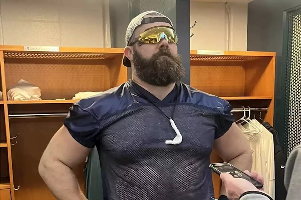 Eagles star Jason Kelce’s latest viral outfit, explained