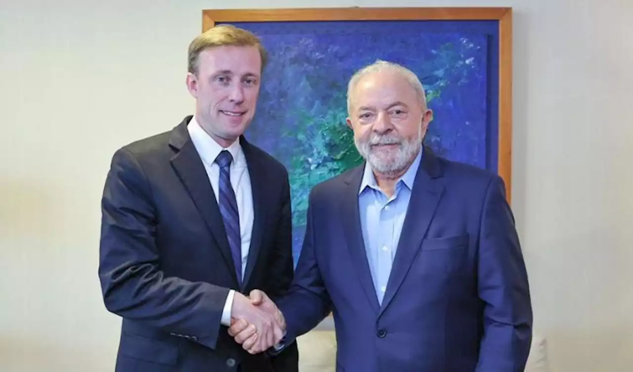 Lula se reúne com Jake Sullivan e diz estar animado para encontro com Biden