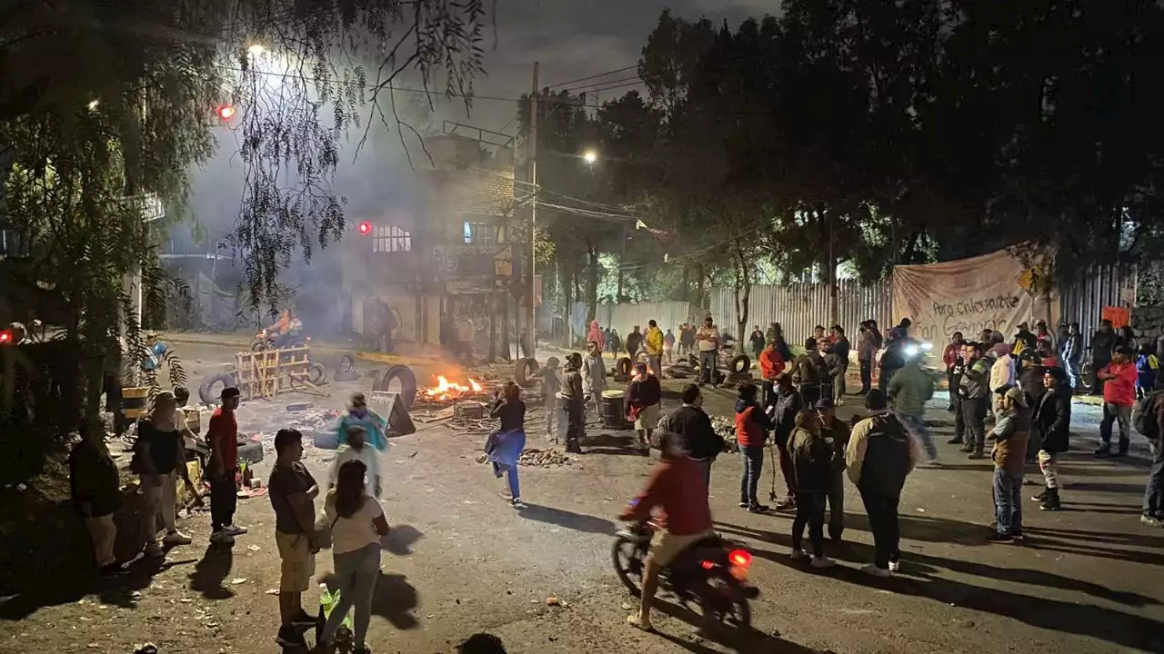 Sheinbaum ordena cese a policías tras enfrentamiento con habitantes de Xochimilco