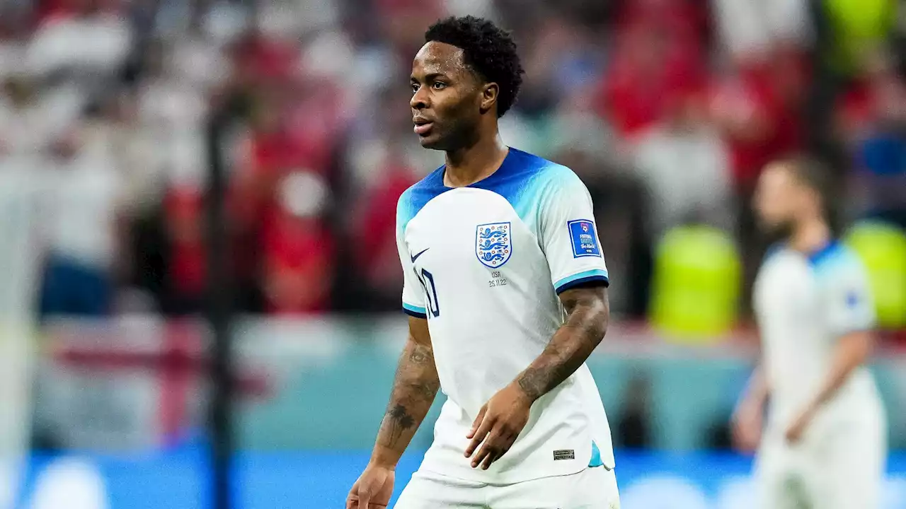 Mondial 2022: Sterling rentre d'urgence en Angleterre après un cambriolage à son domicile londonien