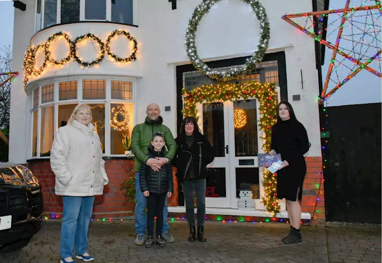 Search is on for best decorated house in Oswestry this Christmas