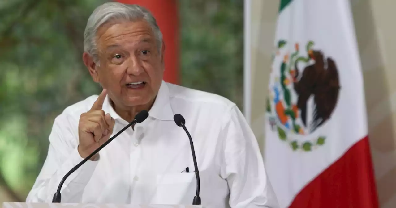 “Están violando la Constitución”: AMLO critica y acusa al INE de censurar a Sheinbaum