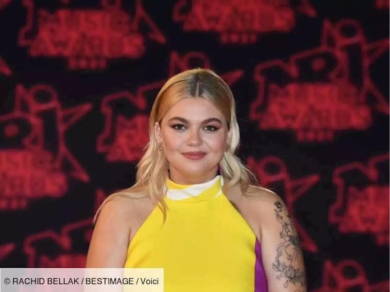 Louane : son anniversaire complètement déjanté sans son chéri - Voici