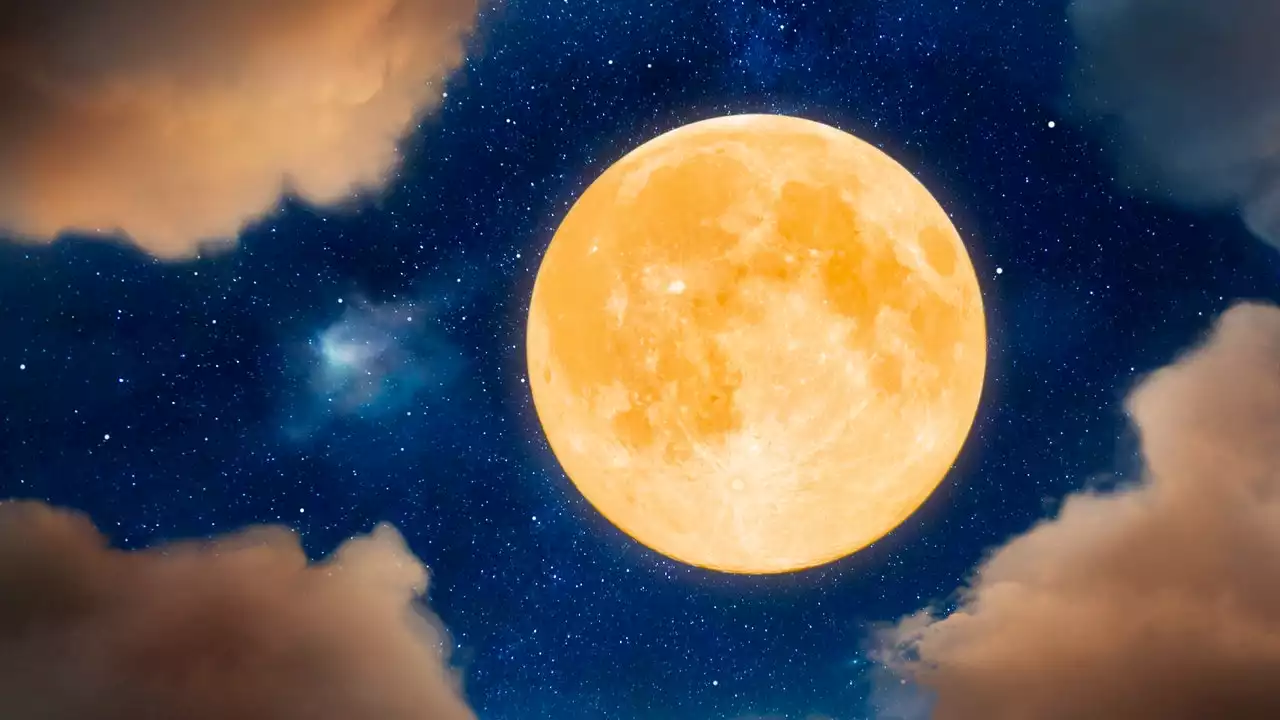 What the Full 'Cold Moon' Moon in Gemini Means for You, Astrologically