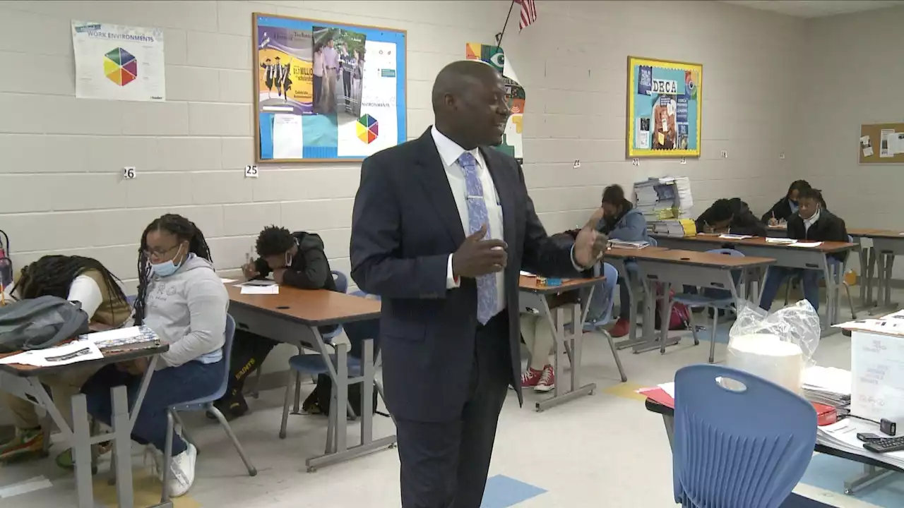 Selma Superintendent Teaches Class at Selma High - Alabama News