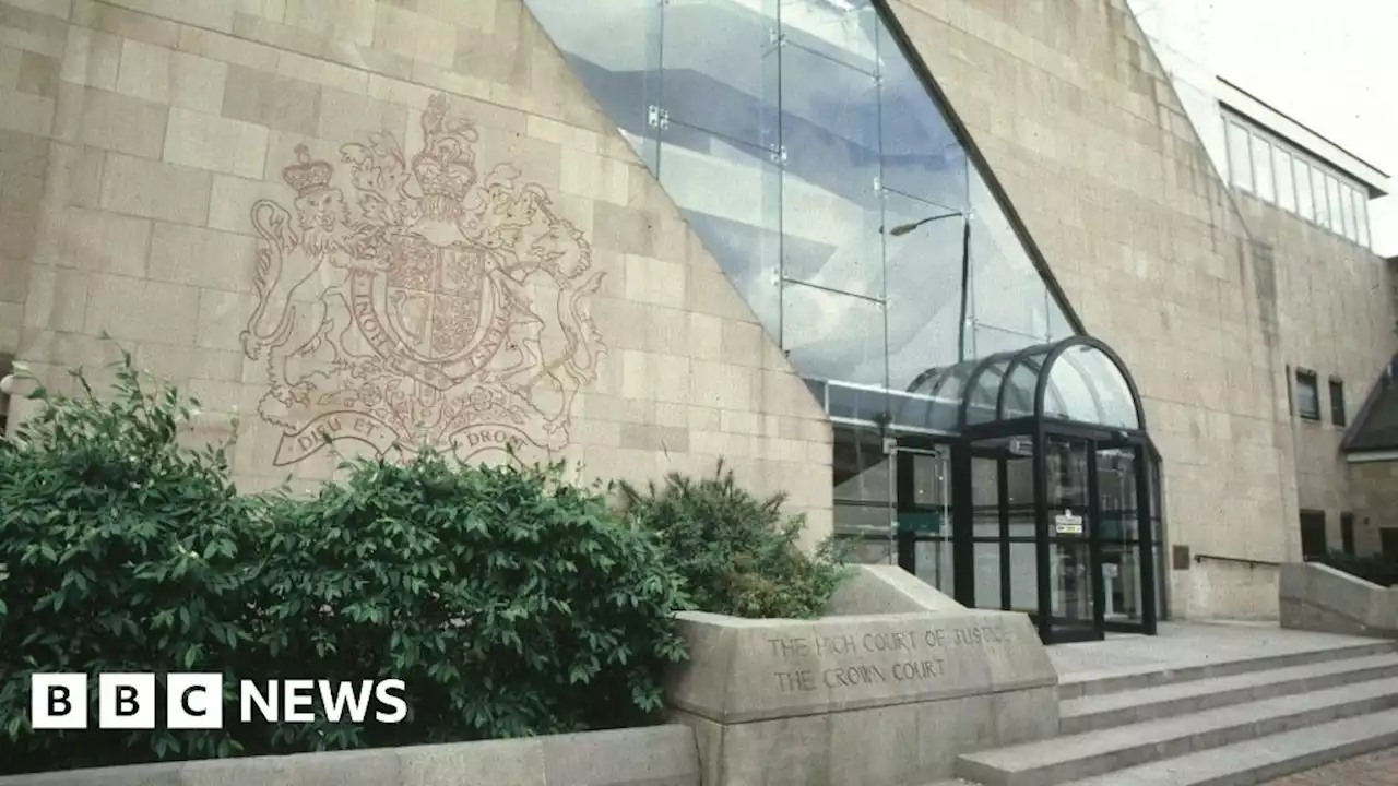 Nottingham Crown Court hearings halted by broken heating